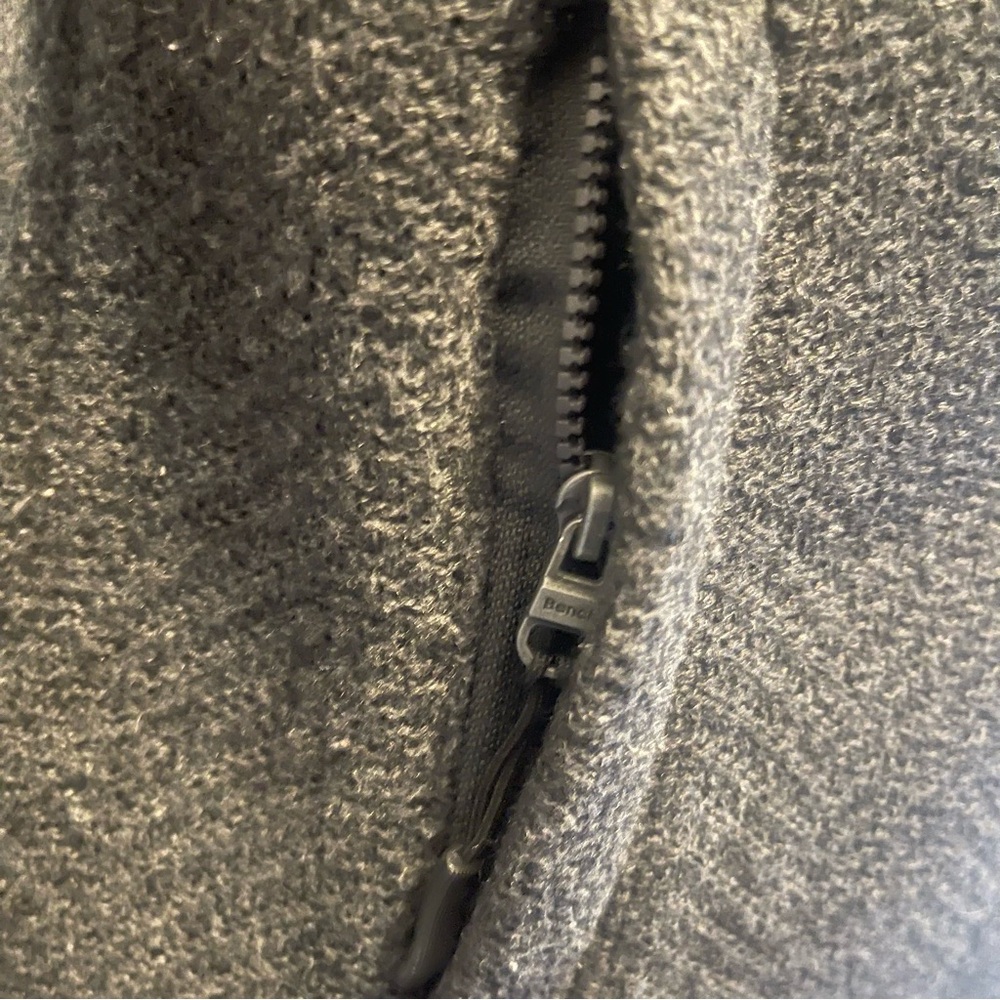 Bench Black Loris' Marled Knit Hooded Jacket Slim Fit Size Medium - Picture 11 of 16
